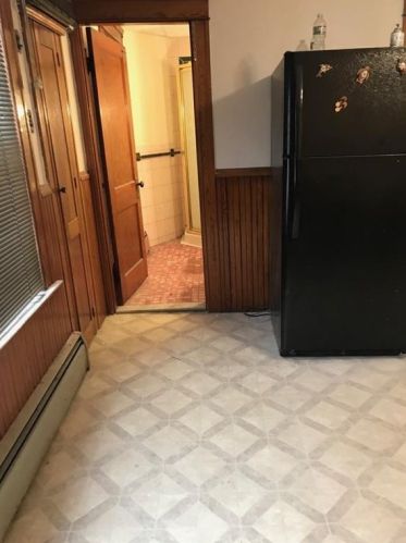 538 Willow St, Woonsocket RI 02895-5448 exterior