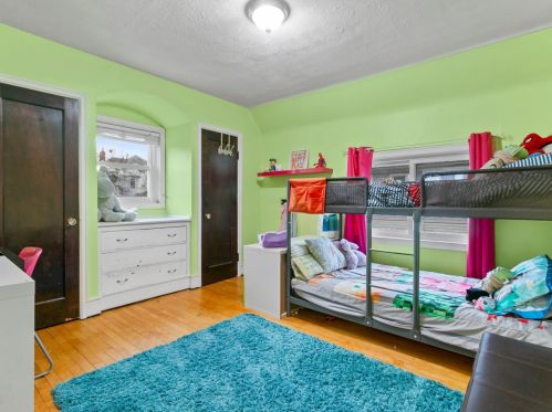 1749 47, Milwaukee WI 53208-1710 exterior