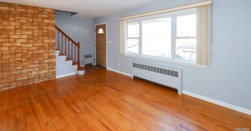 314 Everard St, Huntington Station NY 11746-7008 exterior