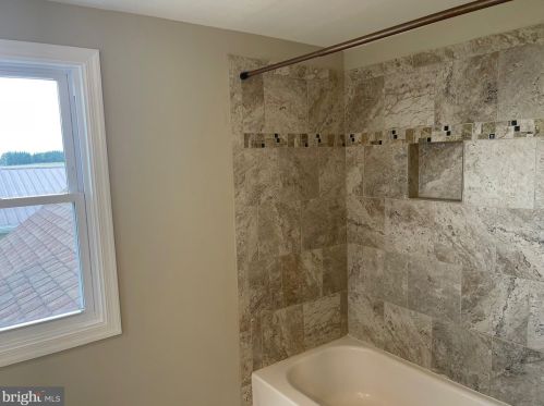 998 Plunkert Rd, Littlestown PA 17340-9643 exterior