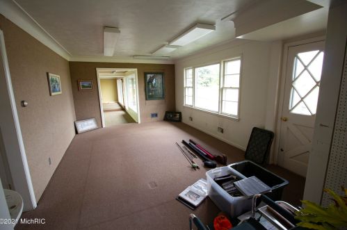 218 Gladys St, Kalamazoo MI  49002-2919 exterior