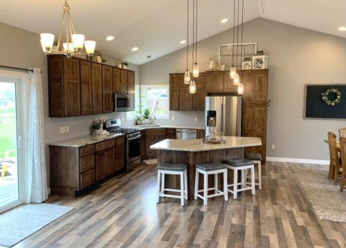 15 Royal Crest Dr, Canton WI  54868-1878 exterior