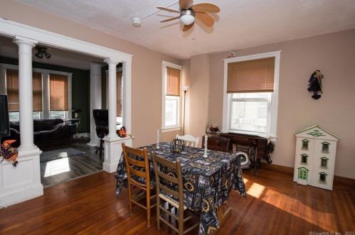 204 Broad St, Meriden CT 06450-6505 exterior