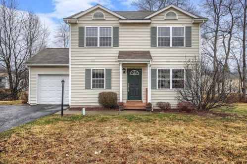 56 Autumn Dr, Poughkeepsie, NY 12603-5616