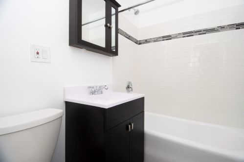 3345 Marshfield Ave, Chicago IL  60657-2145 exterior