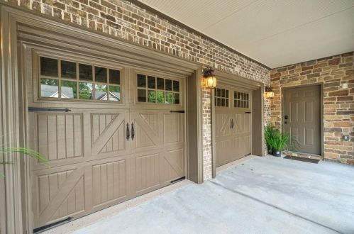 2459 Ellijay Dr, Atlanta, GA 30319-3439