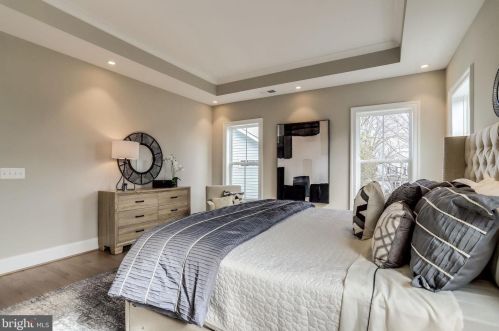 2733 1 St, Arlington VA 22203-2639 exterior