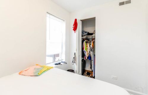 938 Noble St, Chicago IL  60642-5303 exterior