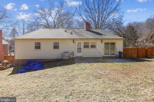 10409 Gainsborough Rd, Rockville MD 20854-2510 exterior