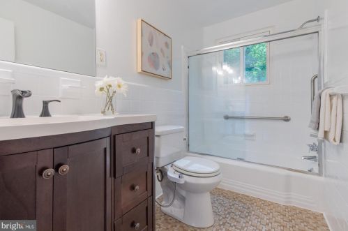 13620 Wendover Rd, Silver Spring MD 20904-1142 exterior