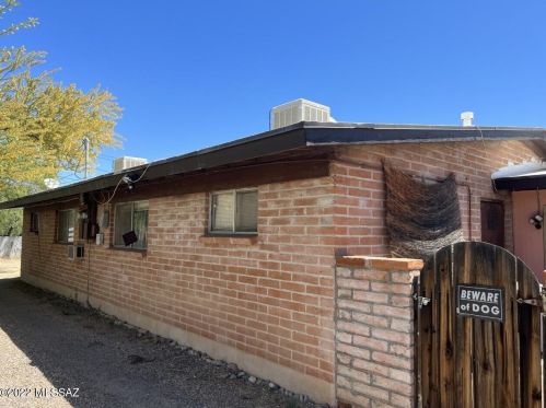 3241 Monte Vis Dr, Tucson AZ 85712-1630 exterior