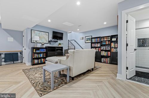 1101 44th Pl, Washington DC  20019-4906 exterior