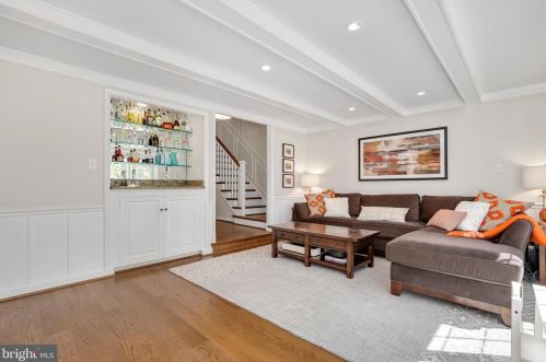 10905 Wickshire Way, Rockville MD 20852-3223 exterior