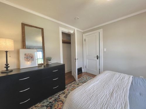 2053 Helena St, Madison WI 53704-5519 exterior