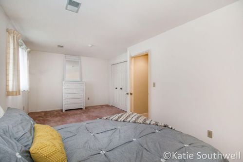 3646 Charlevoix Dr, Grand Rapids MI 49546-7061 exterior