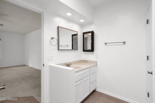 25826 Howard Dr, Chandler AZ 85248-6822 exterior