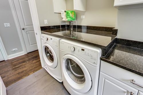 2236 Fletcher St, Chicago IL 60634-4033 exterior