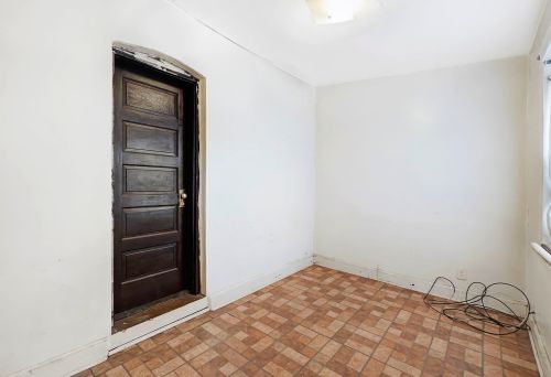 718 50th Pl, Chicago IL 60609-5155 exterior