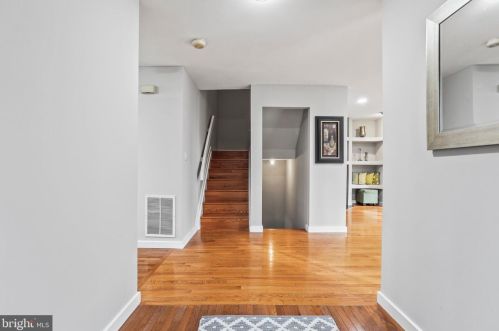 7 Hanover Ct, Princeton NJ 08540-7067 exterior