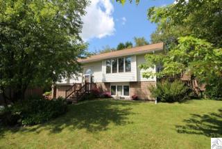 301 12th St, Duluth, MN 55810-1233