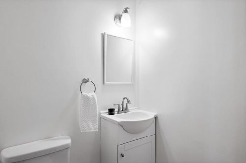 309 Highland Pne Ct, Pittsburgh PA 15237-2019 exterior