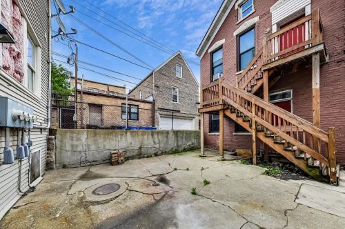 2213 23rd Pl, Chicago IL  60608-3903 exterior