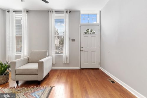 2058 Coral St, Philadelphia, PA 19125-1510