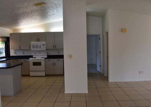 1337 Hunnicut Ave, Fort Pierce FL 34953-7711 exterior