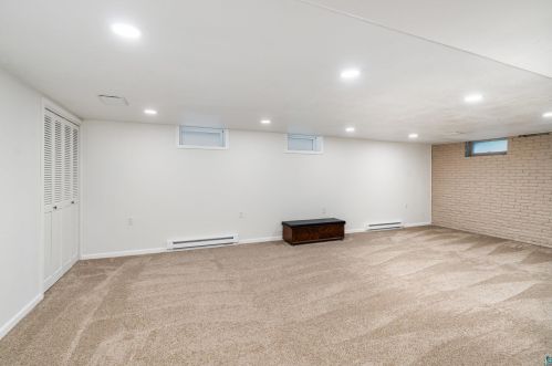 1815 Kenwood Dr, Duluth MN 55811-1652 exterior