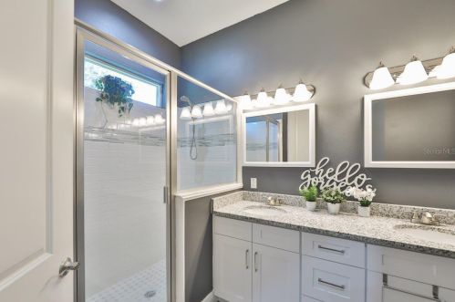 8704 El Portal Dr, Tampa FL  33604-1223 exterior