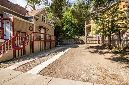 1713 23 St, Milwaukee WI 53204-3010 exterior