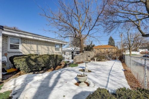 3572 77 St, Milwaukee WI 53220-1144 exterior