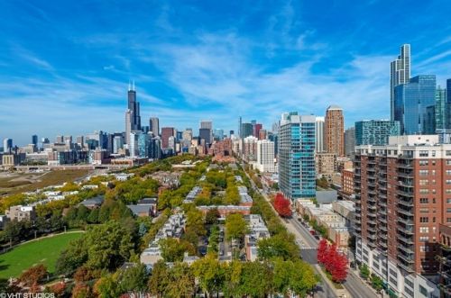 1530 State St, Chicago IL 60605-2964 exterior