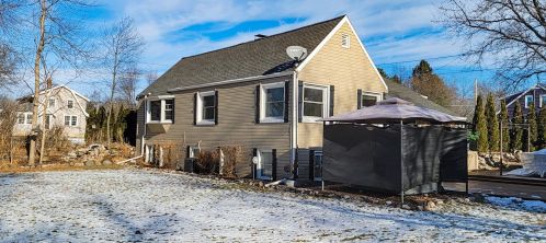 1201 Flambeau St, Manitowoc WI 54220-6548 exterior