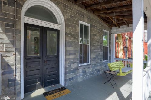 433 Walnut St, Lancaster PA 17603-3362 exterior