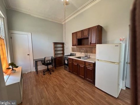 1422 Diamond St, Philadelphia PA 19122-1721 exterior