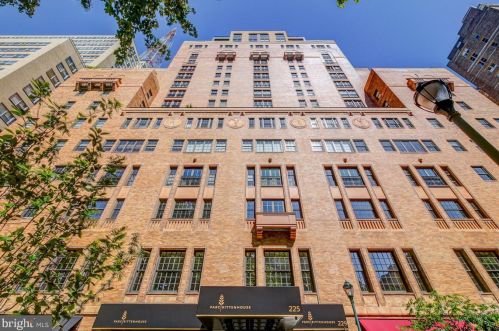 219 18th St, Philadelphia PA 19103-6141 exterior