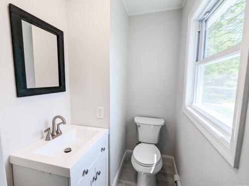 50 Ash St, Central Islip NY 11722-3828 exterior