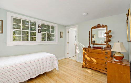 15 Mary Rd, Eastham MA 02642-2927 exterior