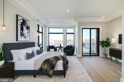 722 Broad St, Philadelphia PA 19146-3119 exterior