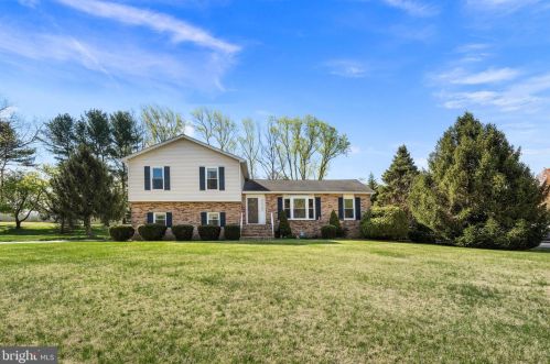 7 Nalbone Ct, Trenton, NJ 08620-9777