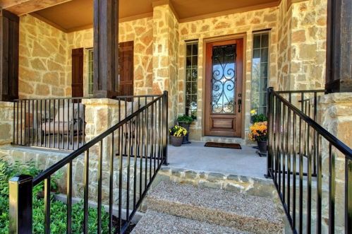 12721 Capella Trl, Austin TX  78732-2396 exterior