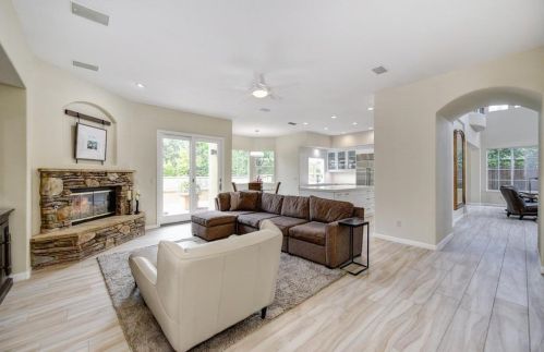 1094 Souza Dr, Folsom CA  95762-7550 exterior