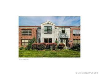 89 Wellington Dr, Farmington, CT 06032-3223