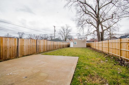 8033 State St, Chicago IL 60827-2003 exterior