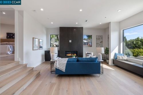 524 Cragmont Ave, Berkeley CA 94708-1207 exterior