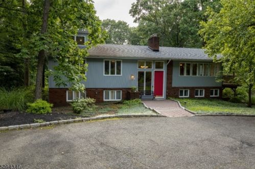 1181 Evergreen Dr, Bridgewater, NJ 08807-1227