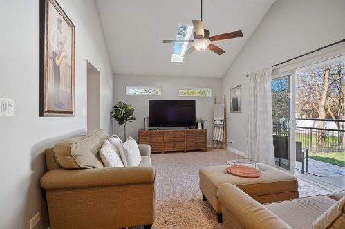 9323 Claremont Ave, Chicago IL 60643-6719 exterior