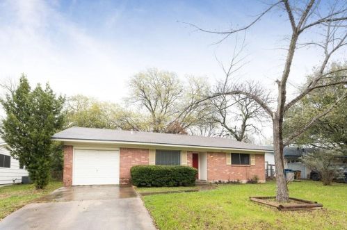 8207 Easter Cv, Austin TX  78757-7802 exterior