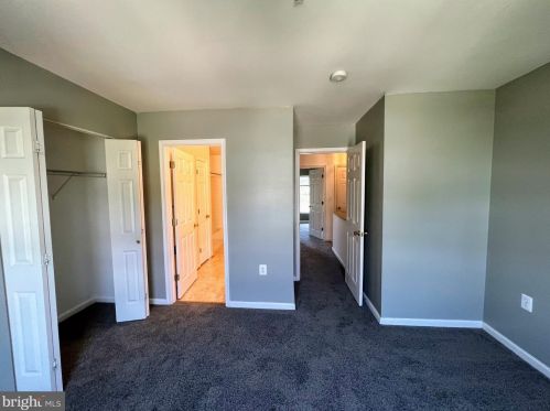 1813 Tobias Dr, Washington DC 20020-2955 exterior